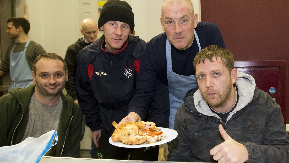 Rangers Manager visits Glasgow City Mission